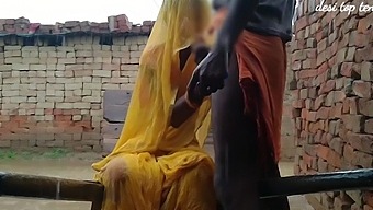 Indian teen wife with big ass gets outdoor sex in the rain